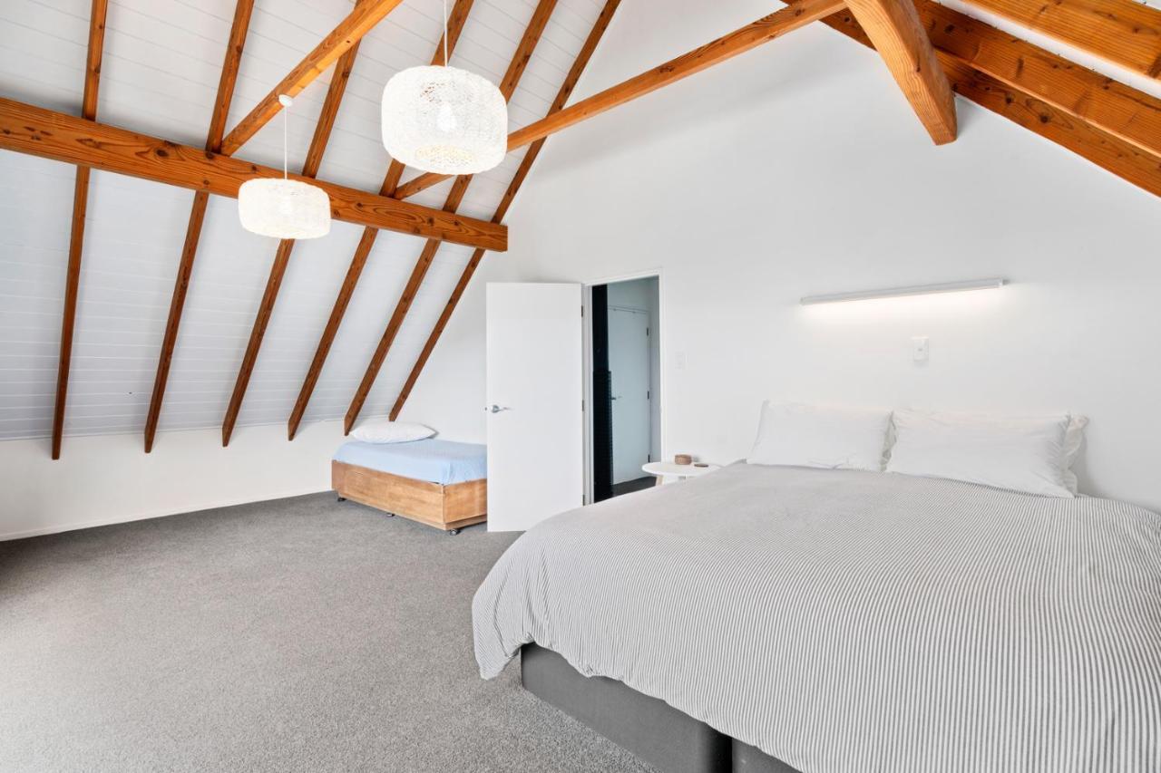 Views On Parry - Lake Hawea Holiday Home エクステリア 写真